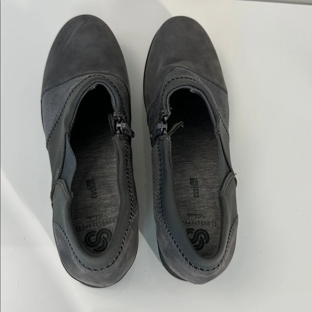 Cloudsteppers by Clarks Caddell Denali Gray SlipOn Wedge Size 8.5